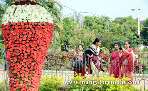 flower sho in kadri
